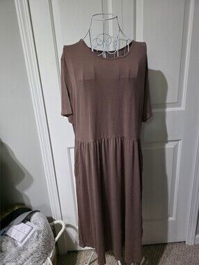 Casual Short-Sleeve Brown Midi Dress